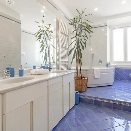 H11 Maison Bleu Centro - Ariston Apartment *