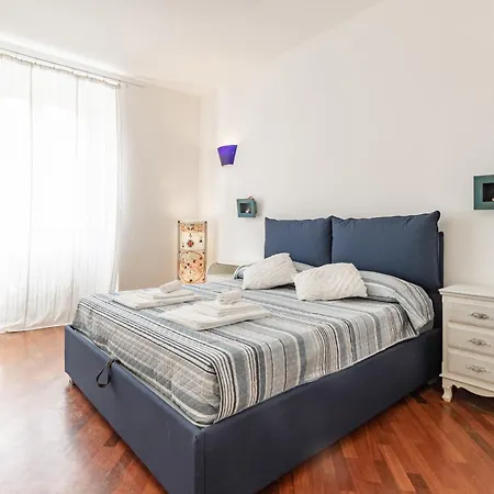 Appartement H11 Maison Bleu Centro - Ariston