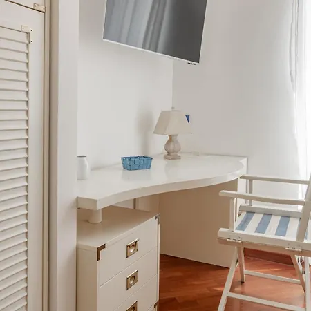 H11 Maison Bleu Centro - Ariston Apartment *