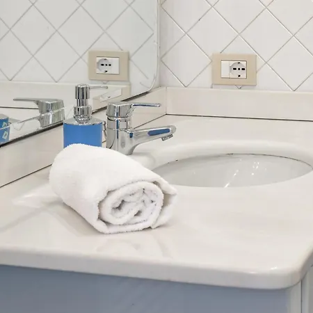 H11 Maison Bleu Centro - Ariston Appartement