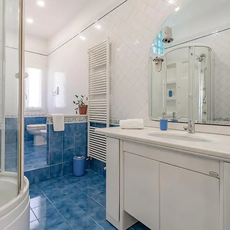 H11 Maison Bleu Centro - Ariston Appartement *