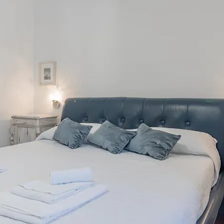 H11 Maison Bleu Centro - Ariston